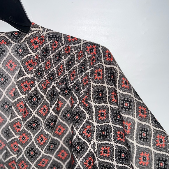 Ann Taylor Blouse Women’s Large Petite Multicolor Long Sleeve Polyester Blend - Picture 6 of 15